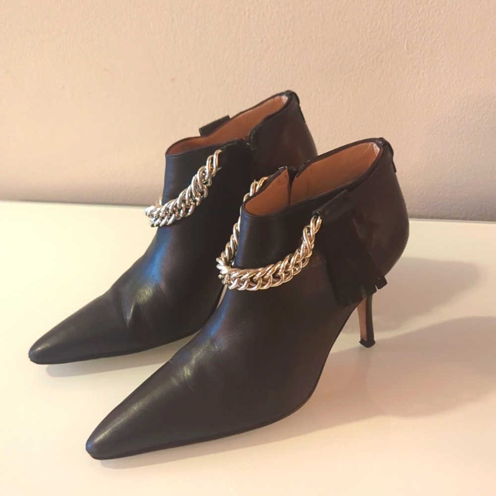 Manola Blahnik Black Pointed Booties